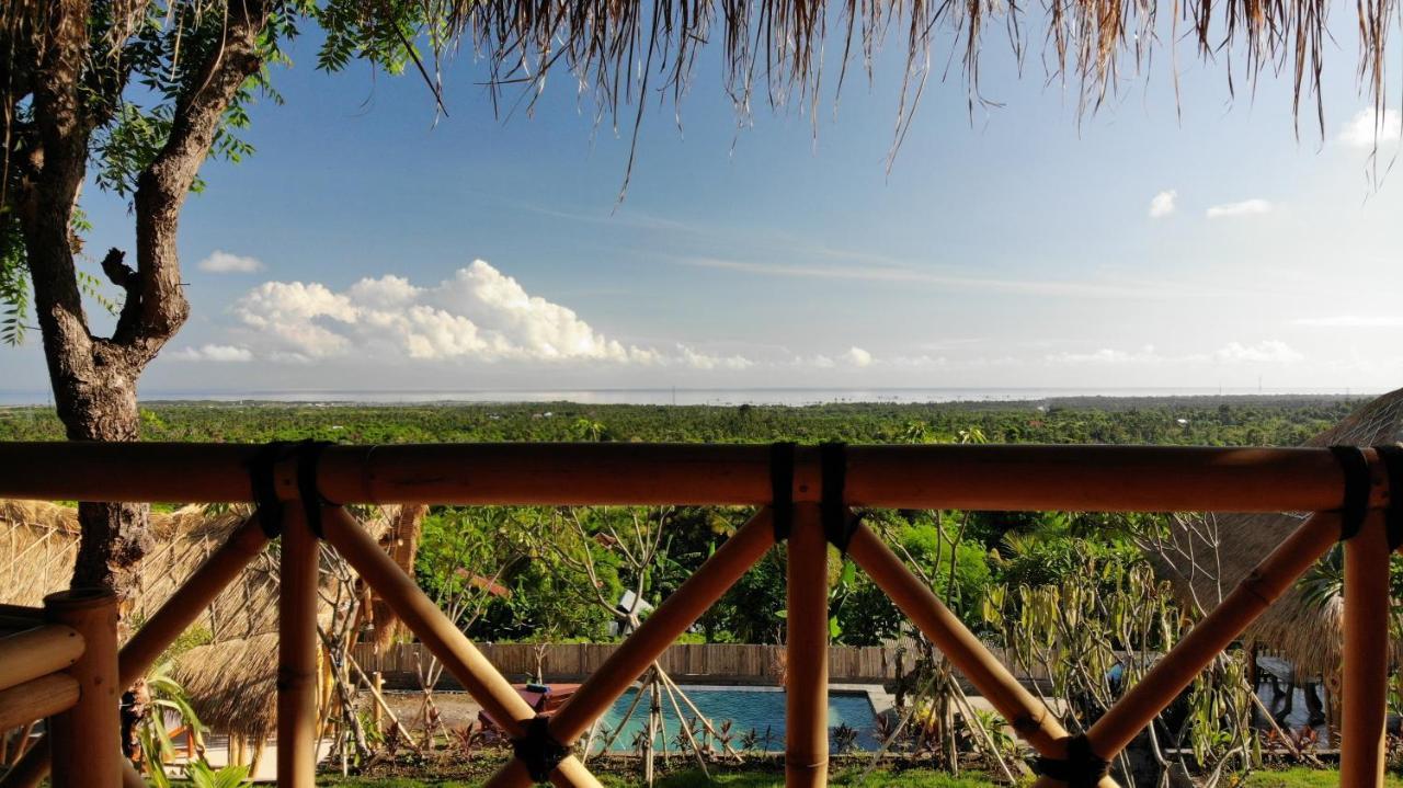 Menjangan Hill Hotel Banyuwedang Buitenkant foto